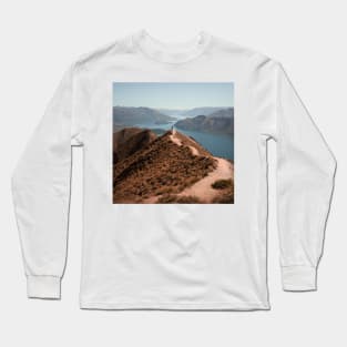 Roys Peak Famous Travel Destination Wanaka Lake Long Sleeve T-Shirt